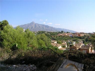 Plot Of Land for sale in Nueva Andalucia (Andalucia)