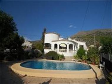 Villa for sale in Orba (Valencia)