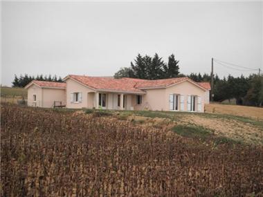 Villa for sale in Biran (Midi-Pyrenees)