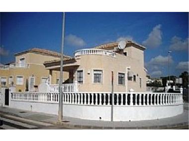 Villa for sale in El Pinar de Campoverde (Valencia)