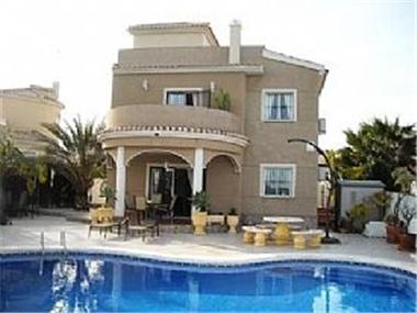 Villa for sale in El Pinar de Campoverde (Valencia)