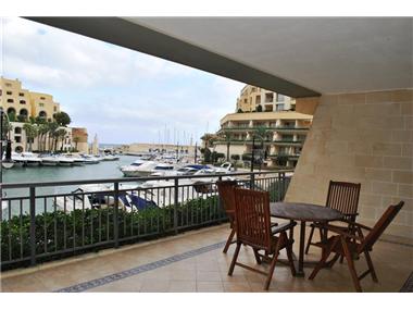 Flats for sale in San Giljan (Malta)