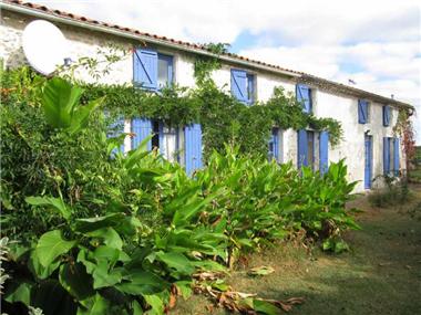 Gite for sale in Le Gua (Poitou-Charentes)