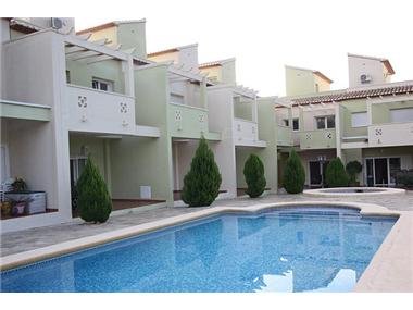 Townhouse for sale in Rafol de Almunia (Valencia)