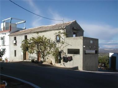 Village House for sale in Almedinilla (Andalucia)
