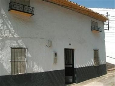 Village House for sale in Alcala la Real (Andalucia)