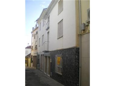 Village House for sale in Castillo de Locubin (Andalucia)