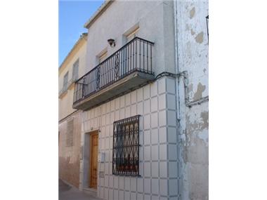 Village House for sale in Alcaudete (Andalucia)