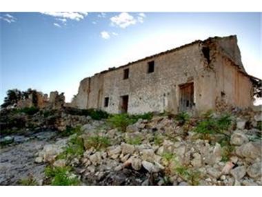 Ruin for sale in Villanueva de Mesia (Andalucia)
