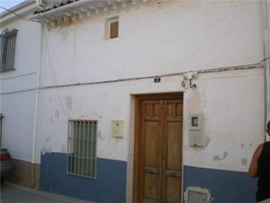 Village House for sale in Alcaudete (Andalucia)
