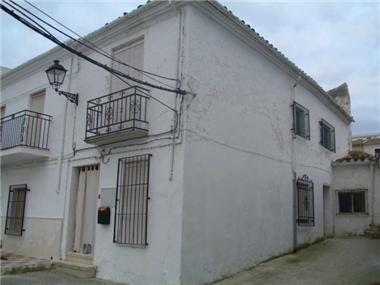 Village House for sale in Fuente-Tojar (Andalucia)