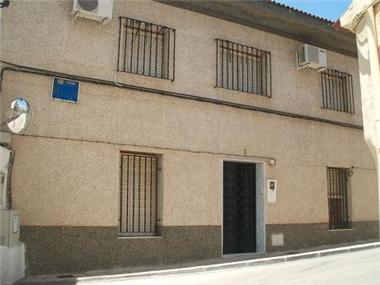Village House for sale in Martos (Andalucia)
