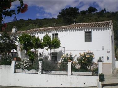 Country House for sale in Almedinilla (Andalucia)