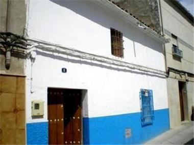 Village House for sale in Alcaudete (Andalucia)