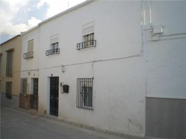 Village House for sale in Santiago de Calatrava (Andalucia)