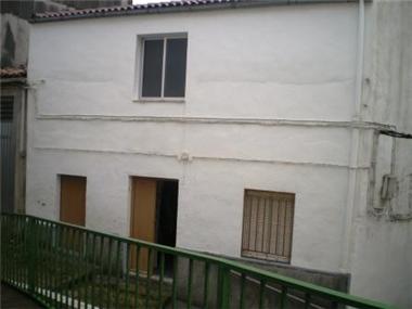 Village House for sale in Fuensanta de Martos (Andalucia)