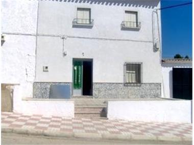 Village House for sale in Martos (Andalucia)