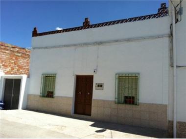 Village House for sale in Los Noguerones (Andalucia)