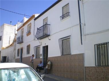 Village House for sale in Martos (Andalucia)