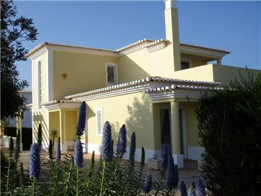 Semi/terraced Villa for sale in Boa Nova (Faro)