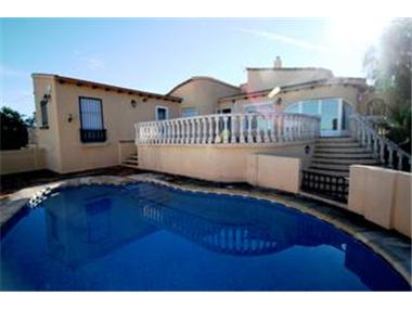 Villa for sale in Gata de Gorgos (Valencia)