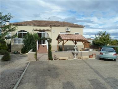 Country Property for sale in Callosa de Segura (Valencia)