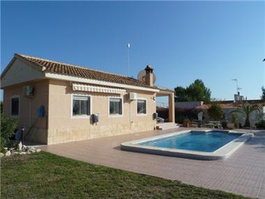 Villa / Detached for sale in Albatera (Valencia)