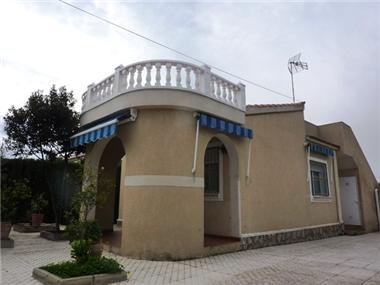 Villa / Detached for sale in La Siesta (Valencia)