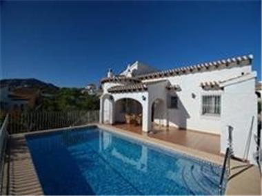 Villa for sale in Pego (Valencia)