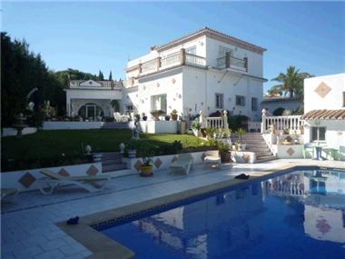 Villa for sale in Torrenueva (Andalucia)