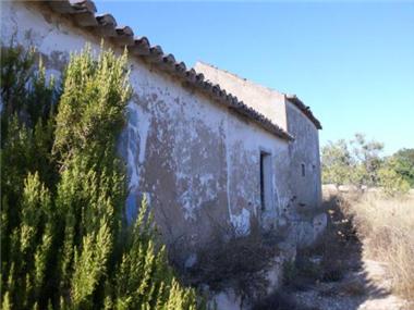 Land for sale in Ferragudo (Faro)