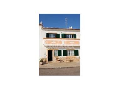 Villa / Townhouse for sale in Sao Bartolomeu (Faro)