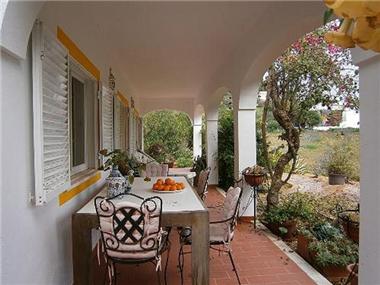 Villa / Townhouse for sale in Santa Catarina da Fonte do Bispo (Faro)