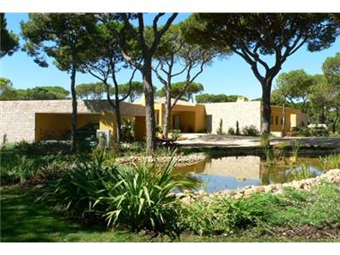 Villa for sale in Vilamoura (Faro)