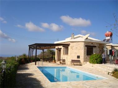 Detached Village House for sale in Inia (Paphos)