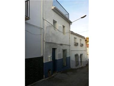 Village House for sale in Alcala la Real (Andalucia)