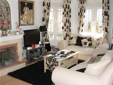 Villa for sale in Guardamar (Valencia)