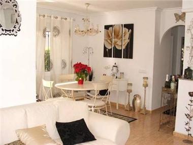 Villa for sale in Guardamar (Valencia)