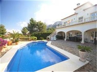 Villa for sale in Denia (Valencia)