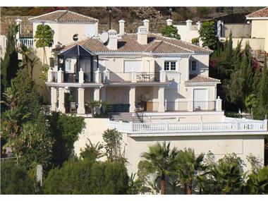 Villa for sale in Elviria (Andalucia)