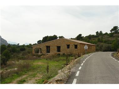 Villa for sale in Jalon (Valencia)
