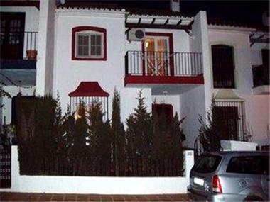 Town House for sale in Benahavis (Andalucia)