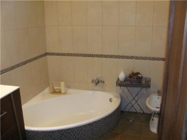 Commercial for sale in Portimao (Faro)