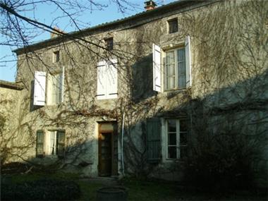 House for sale in Villefagnan (Poitou-Charentes)