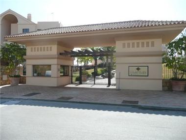 Apartment for sale in Benahavis (Andalucia)