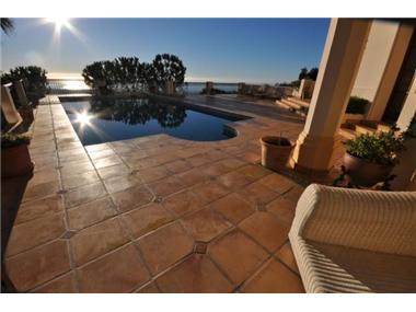 Villa for sale in Benahavis (Andalucia)