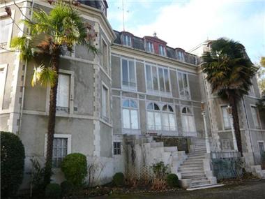 Apartment       for sale in Jurancon (Aquitaine)