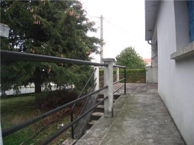 Villa for sale in Borderes-sur-l'Echez (Midi-Pyrenees)
