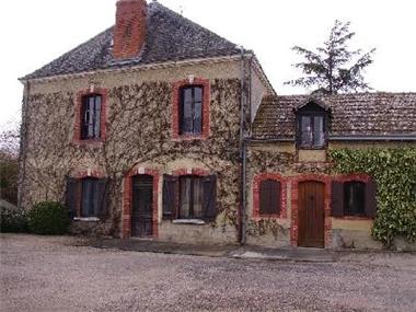House for sale in Saint-Christophe-en-Bazelle (Region Centre)