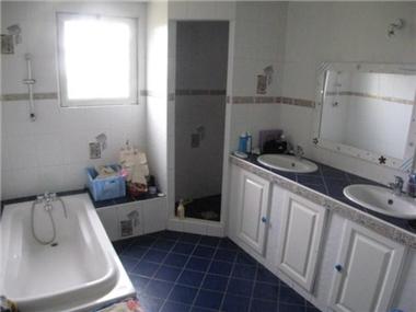 Villa for sale in Luby-Betmont (Midi-Pyrenees)